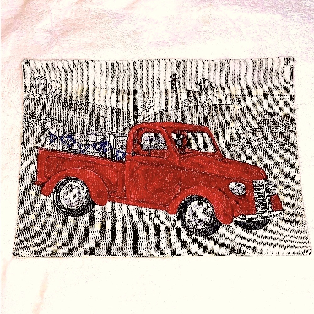 🔴 CLEARANCE NWOT 🎄 CHRISTMAS VINTAGE RED TRUCK COUNTRY PATTERN TAPESTRY PLACEMAT